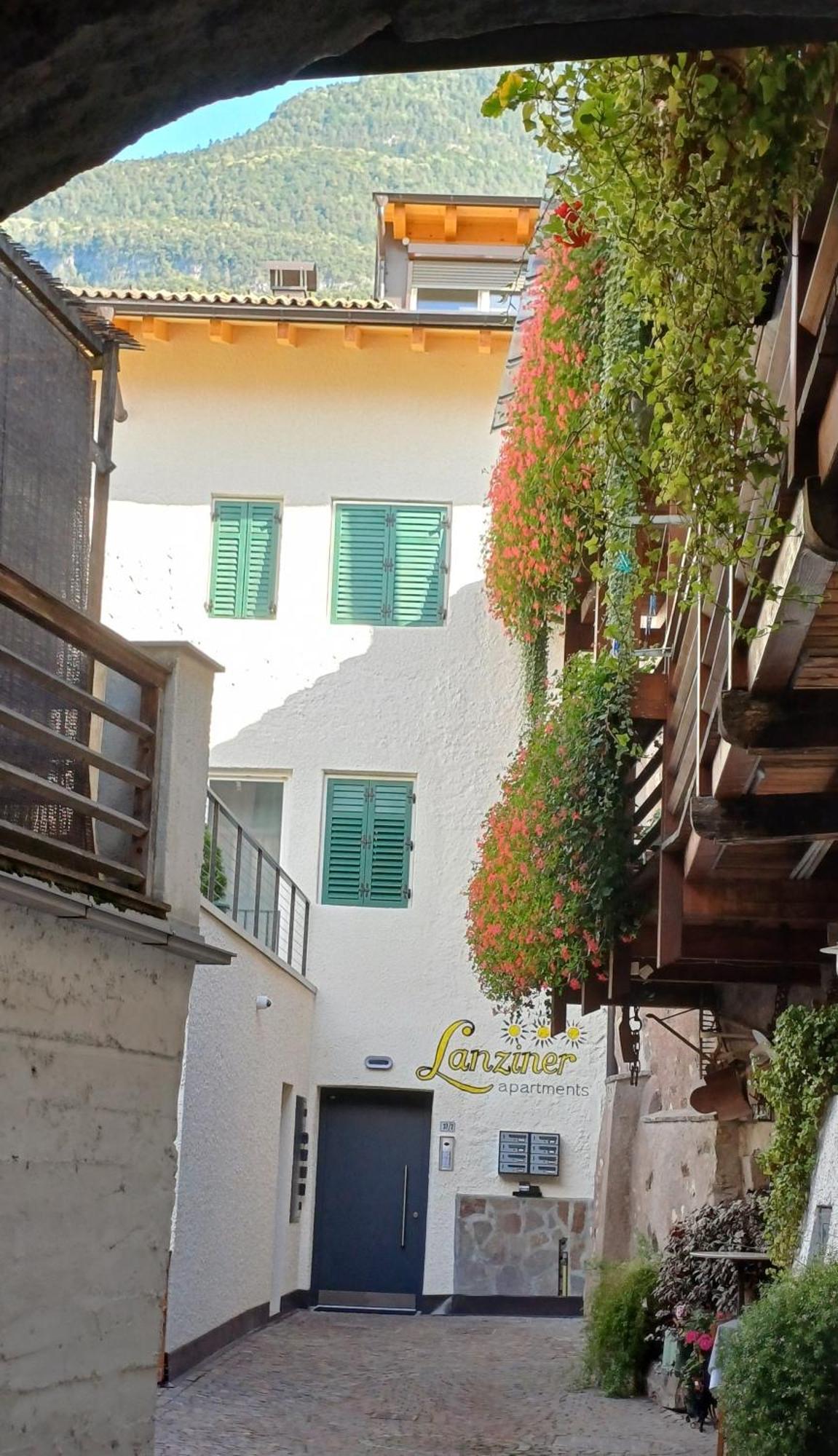Lanziner Apartments Egna Εξωτερικό φωτογραφία